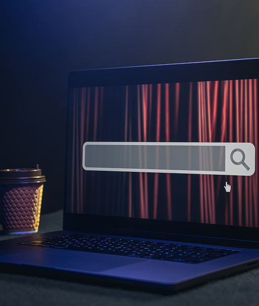 laptop-with-internet-browser-search-bar-screen